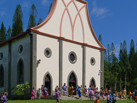 Our Lady of the Assumption Catholic Church, Vao